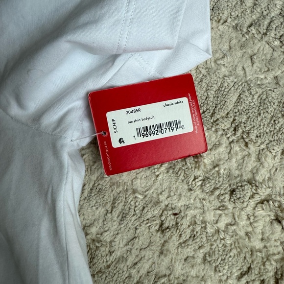 SPANX Classic White Bodysuit - Picture 3 of 4